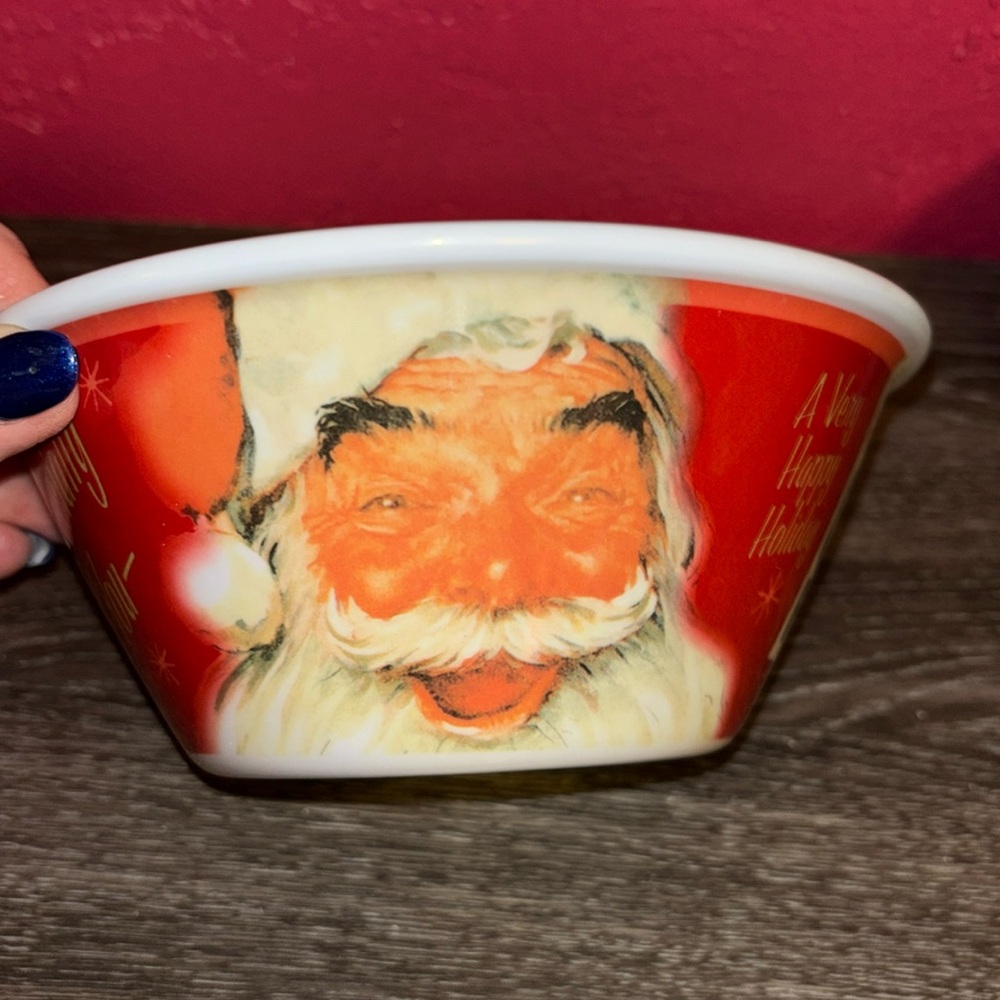 Kellogg’s cornflakes 100 anniversary cereal bowl with Norman Rockwell Santa.